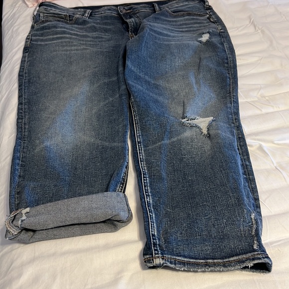 Silver jeans boyfriend mid rise slim leg plus size jeans.
Style # W27175SDG204 - Picture 7 of 10